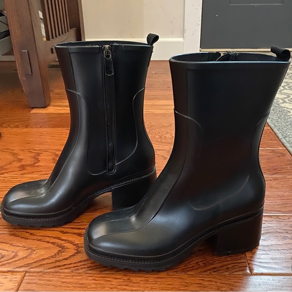 Black Square Toe Rainboots by Ploy - Picture 1 of 5